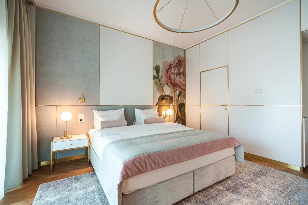 Hotel Ferreus Modern Art Deco Krakow Bagian luar foto