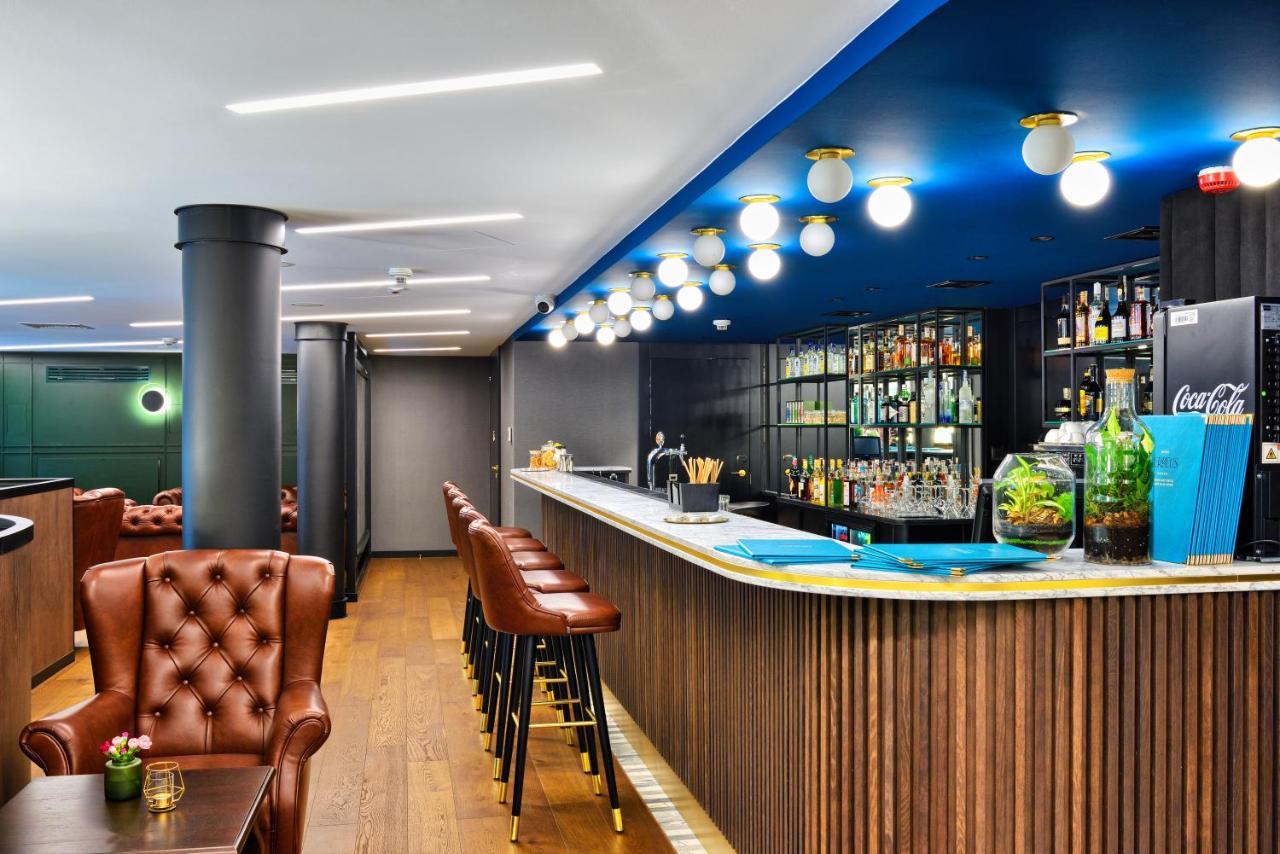 Hotel Ferreus Modern Art Deco Krakow Bagian luar foto The bar at the 2018 London Design Festival