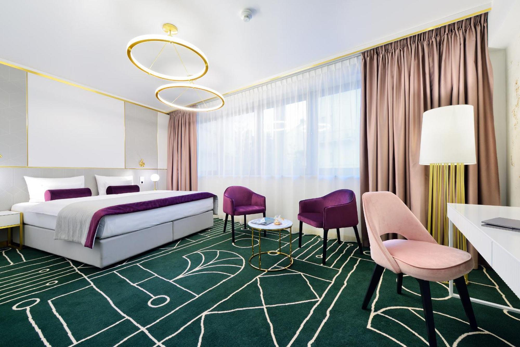 Hotel Ferreus Modern Art Deco Krakow Bagian luar foto