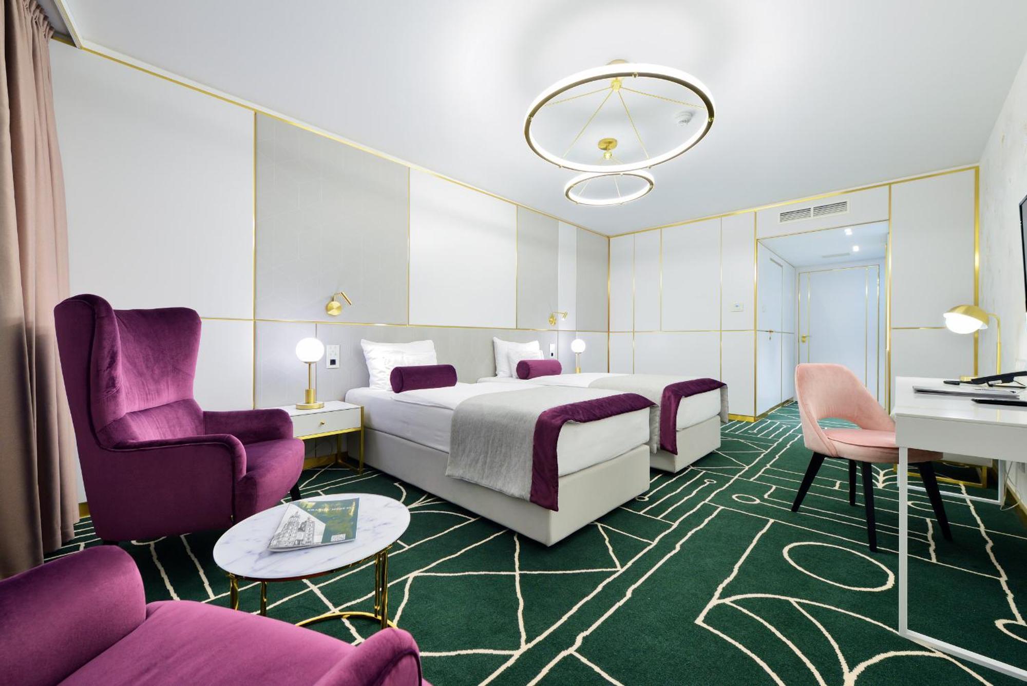 Hotel Ferreus Modern Art Deco Krakow Bagian luar foto Deluxe room
